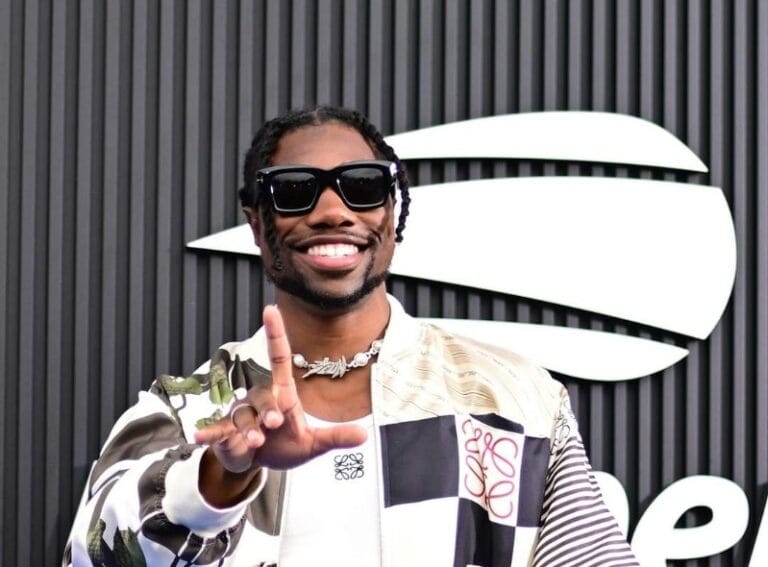 Noah Lyles has recently engaged his fiancée, Junelle Bromfield, in a lovely ceremony attended by close friends and family.