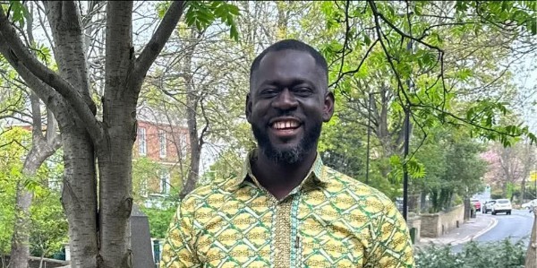 A Ghanaian policy analyst, George Asiamah, residing in the UK and a lecturer at Oxford University has lamented the poor road infrastructure in the country, particularly the Accra-Kumasi route, indicating that the deterioration of our roads exemplifies our national objectives.