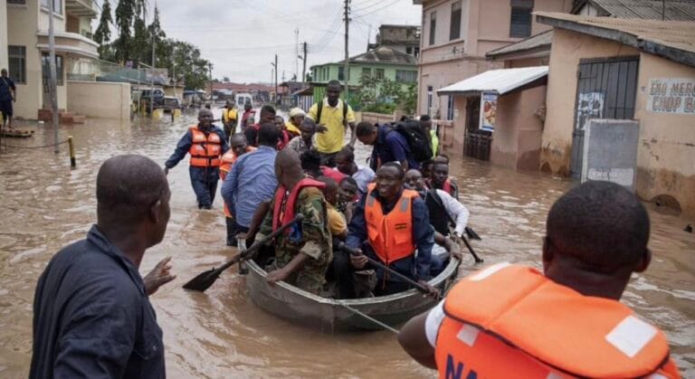As heavy rains once more submerged neighbourhoods across Ghana’s capital, an old newspaper report from 1960 has gone viral, painfully reminding residents that the city’s flooding crisis has remained unsolved for over six decades.