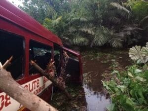 A school bus carrying more than 40 pupils of Alice Elites Academy plunged into a river on Monday, June 1, 2026, killing two kindergarten children and injuring 40 others, police have confirmed. 