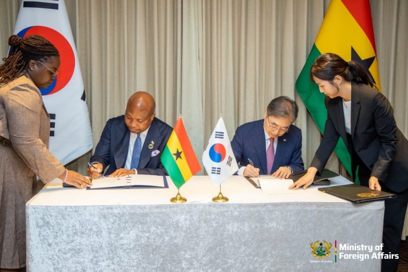 Ghana and South Korea have signed a new visa waiver agreement allowing holders of diplomatic and service passports to travel between the two countries without a visa. This marks the first such arrangement between the nations in nearly five decades of diplomatic relations.