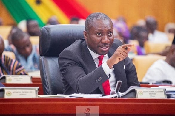 Minority Leader Alexander Afenyo-Markin has called on the government to release Bernard Antwi Boasiako, popularly known as Chairman Wontumi, while alleging that state institutions are targeting political opponents.