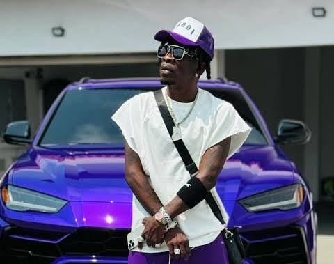 Dancehall artiste Shatta Wale has asserted that the Ministry of Youth and Sports is indebted to him in the amount of GH¢5 million for promotional efforts he conducted in favor of the Black Stars