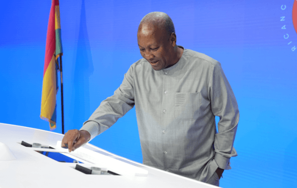 MAHAMA-NASDAQ-2-750x375